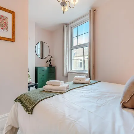 Holiday home Glossop