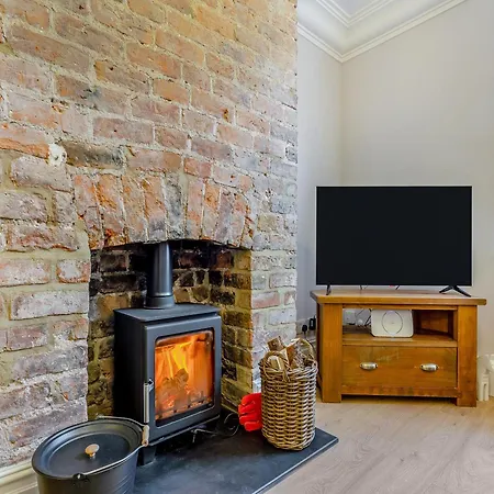 Glossop * Уитби