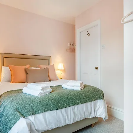 Holiday home Glossop